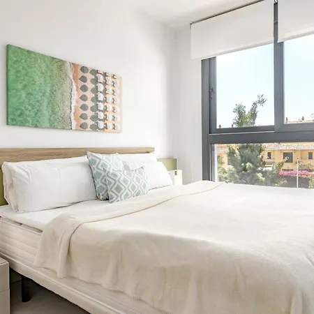 Lms48- Roof Terrace, Jacuzzi & Sauna Apartment