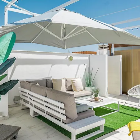 Lms48- Roof Terrace, Jacuzzi & Sauna Apartment *