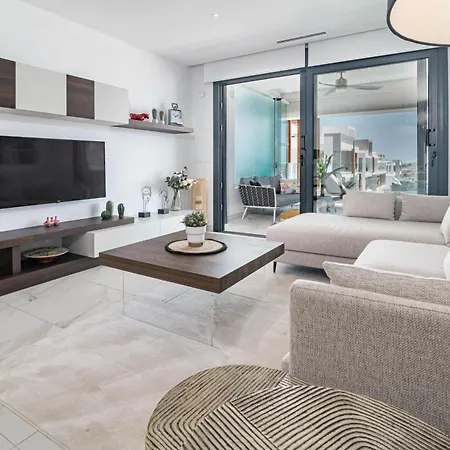 Apartment Lms48- Roof Terrace, Jacuzzi & Sauna