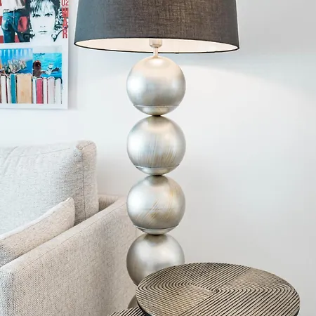 Lms48- Roof Terrace, Jacuzzi & Sauna Apartment