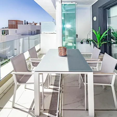 Lms48- Roof Terrace Jacuzzi Sauna