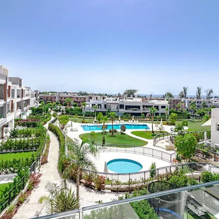 Lms48- Roof Terrace, Jacuzzi & Sauna Apartament Estepona