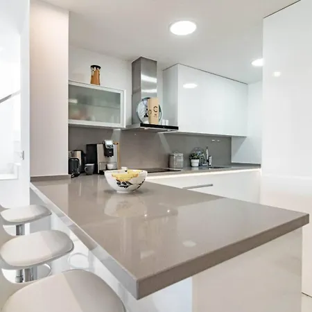 Lms48- Roof Terrace, Jacuzzi & Sauna Apartament Estepona