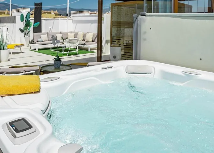 Lms48- Roof Terrace Jacuzzi Sauna Apartamento Estepona