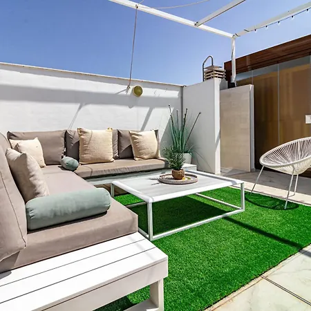 Lejlighed Lms48- Roof Terrace, Jacuzzi & Sauna Estepona