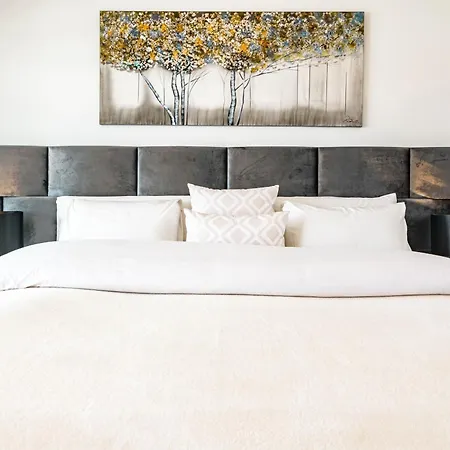 Lms48- Roof Terrace, Jacuzzi & Sauna