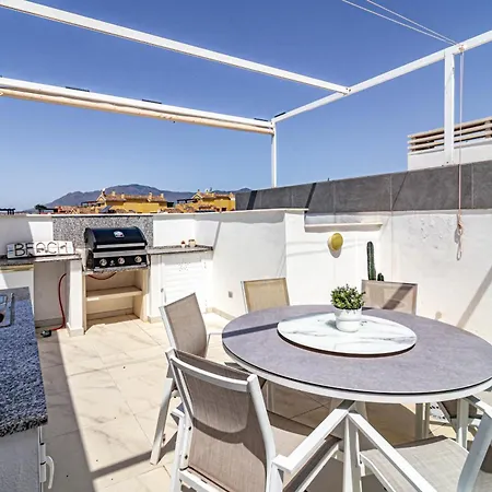Lms48- Roof Terrace, Jacuzzi & Sauna Estepona