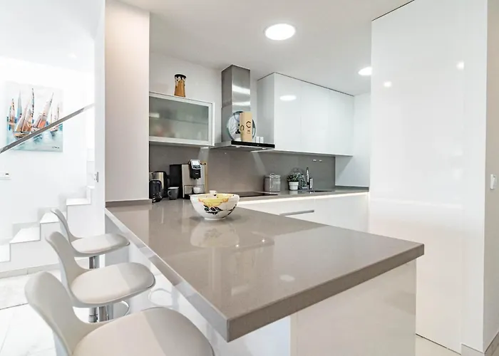 Lms48- Roof Terrace Jacuzzi Sauna Апартаменты *