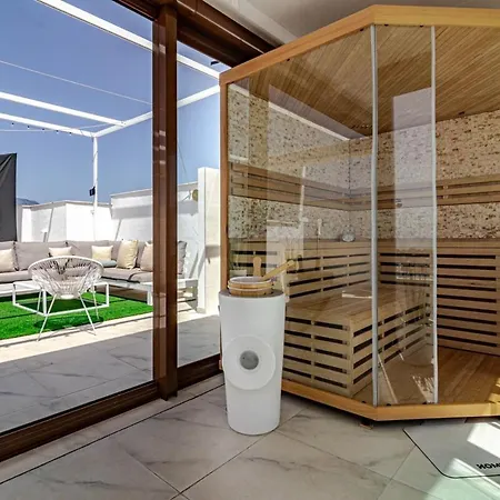 Lms48- Roof Terrace Jacuzzi Sauna דירה אסטפונה