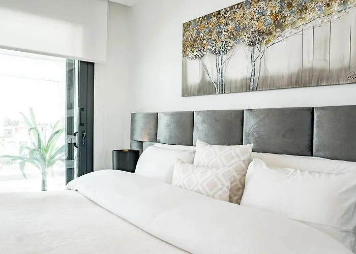 Lms48- Roof Terrace Jacuzzi Sauna Εστεπόνα